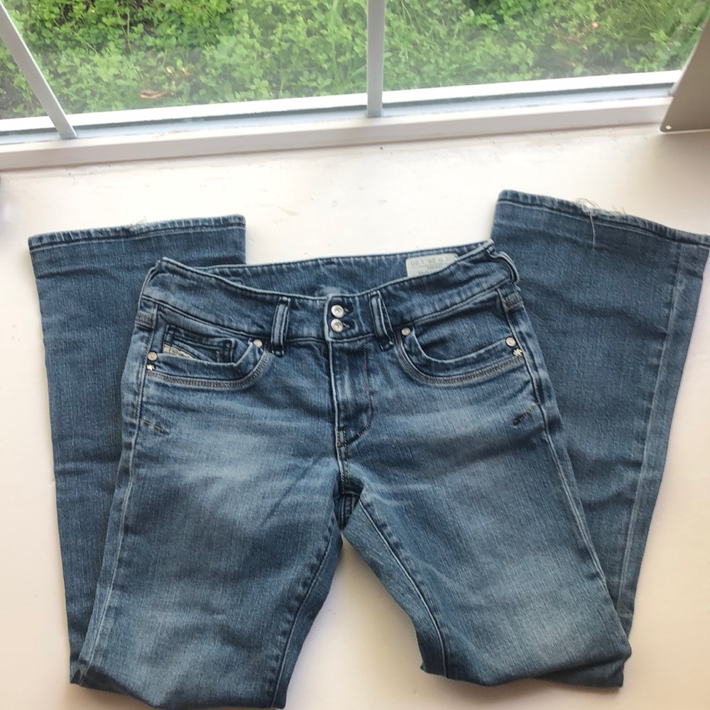Diesel Ronhar Size 26 Jeans.